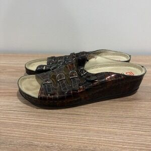 Berkemann Sandals Womens Size 9 Brown Patent Leather Wedge Slide Buckle Comfort